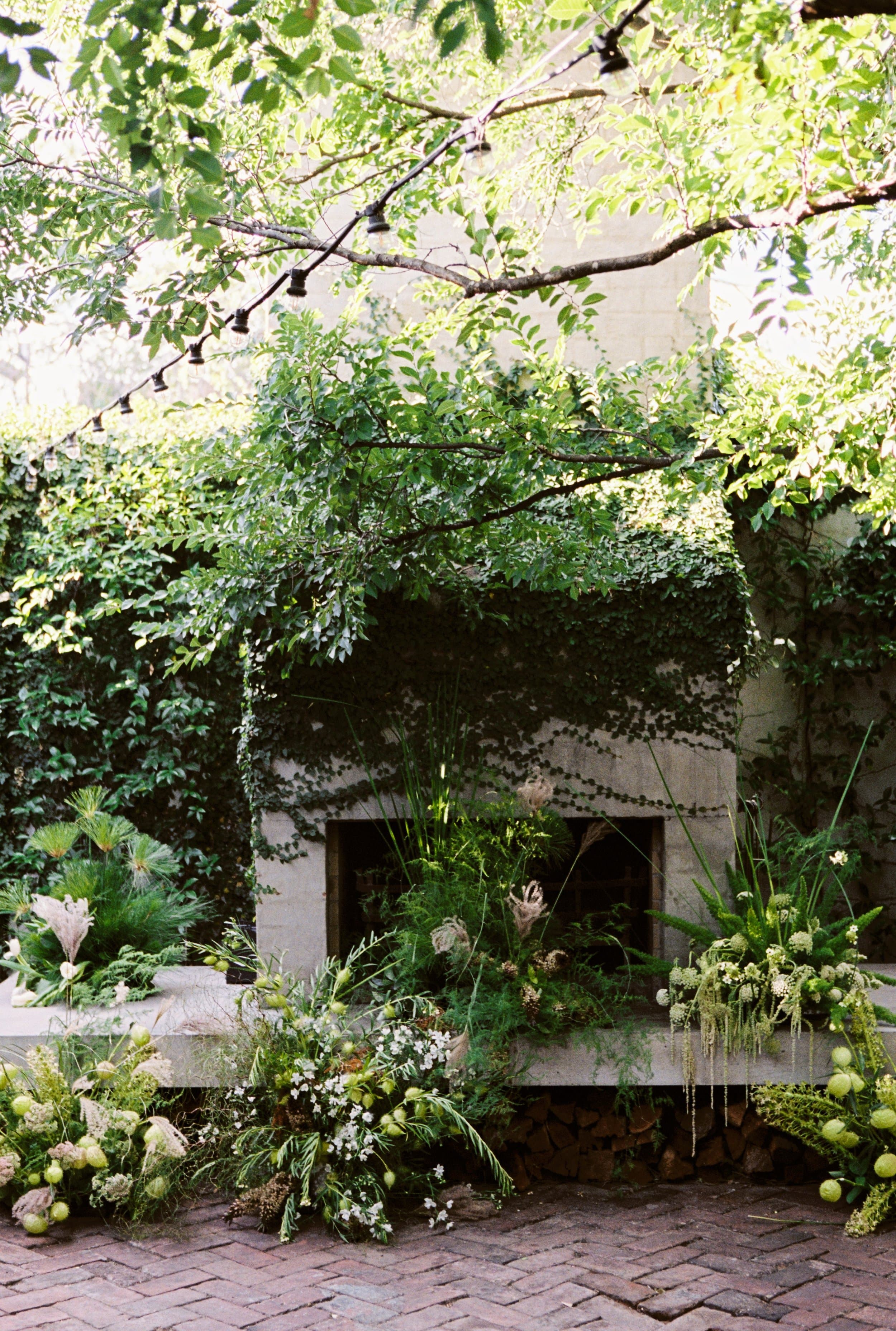 The arkhé courtyard